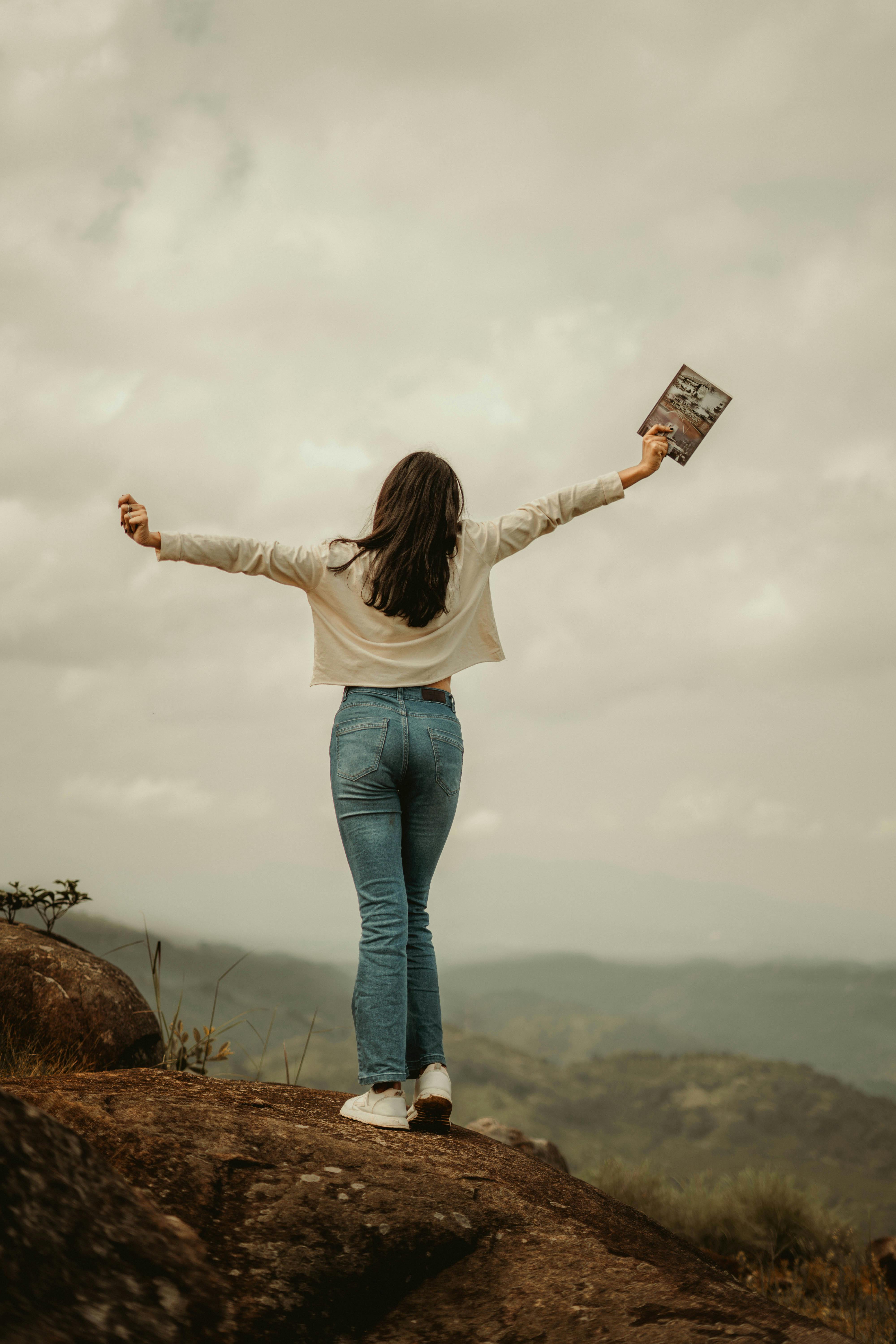 高清播放场景图:移动观影氛围